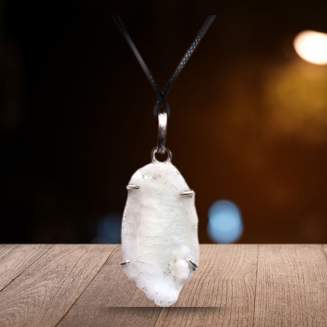 White Shukramani Stone in Pendant